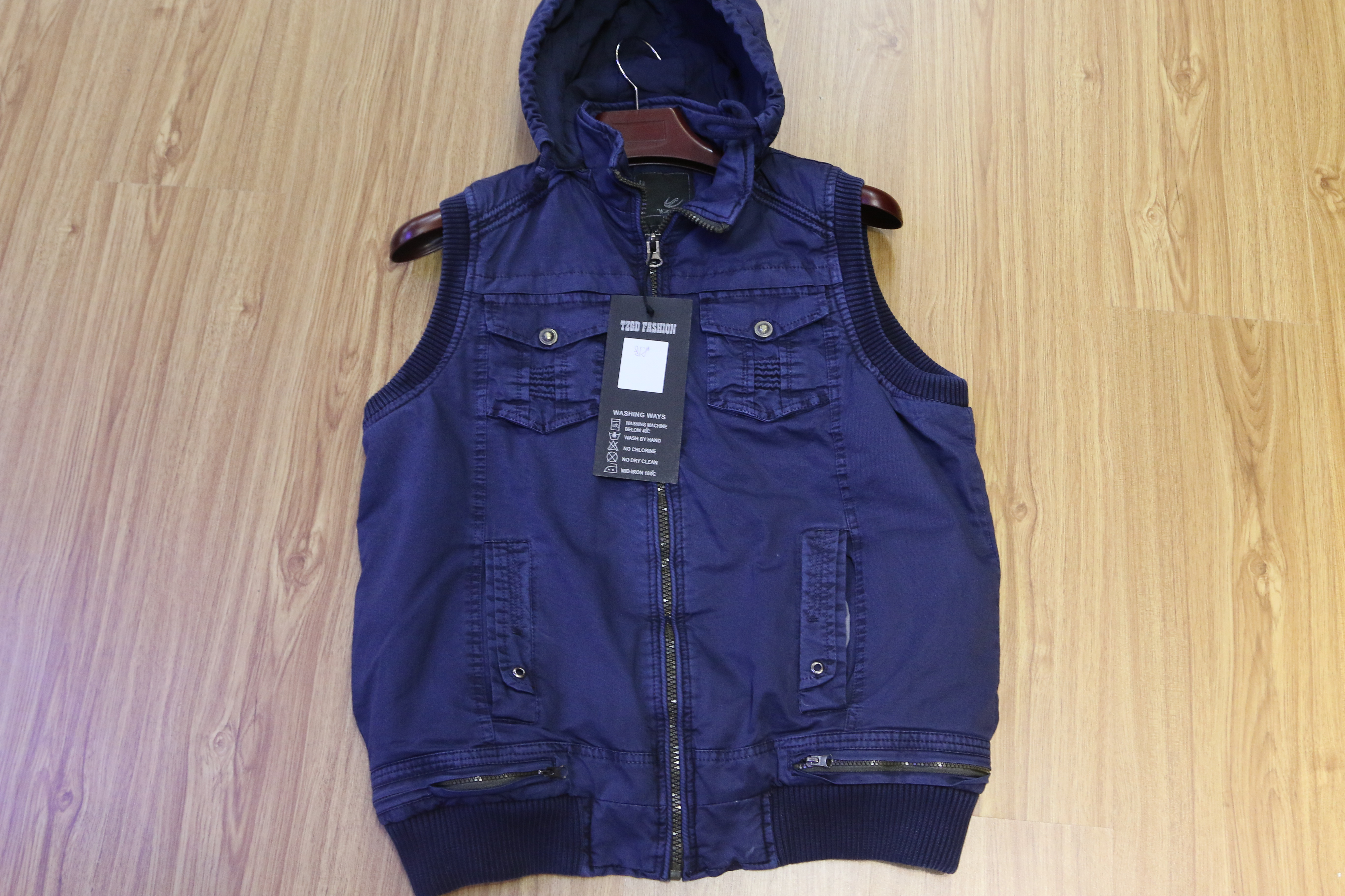 man vest 812